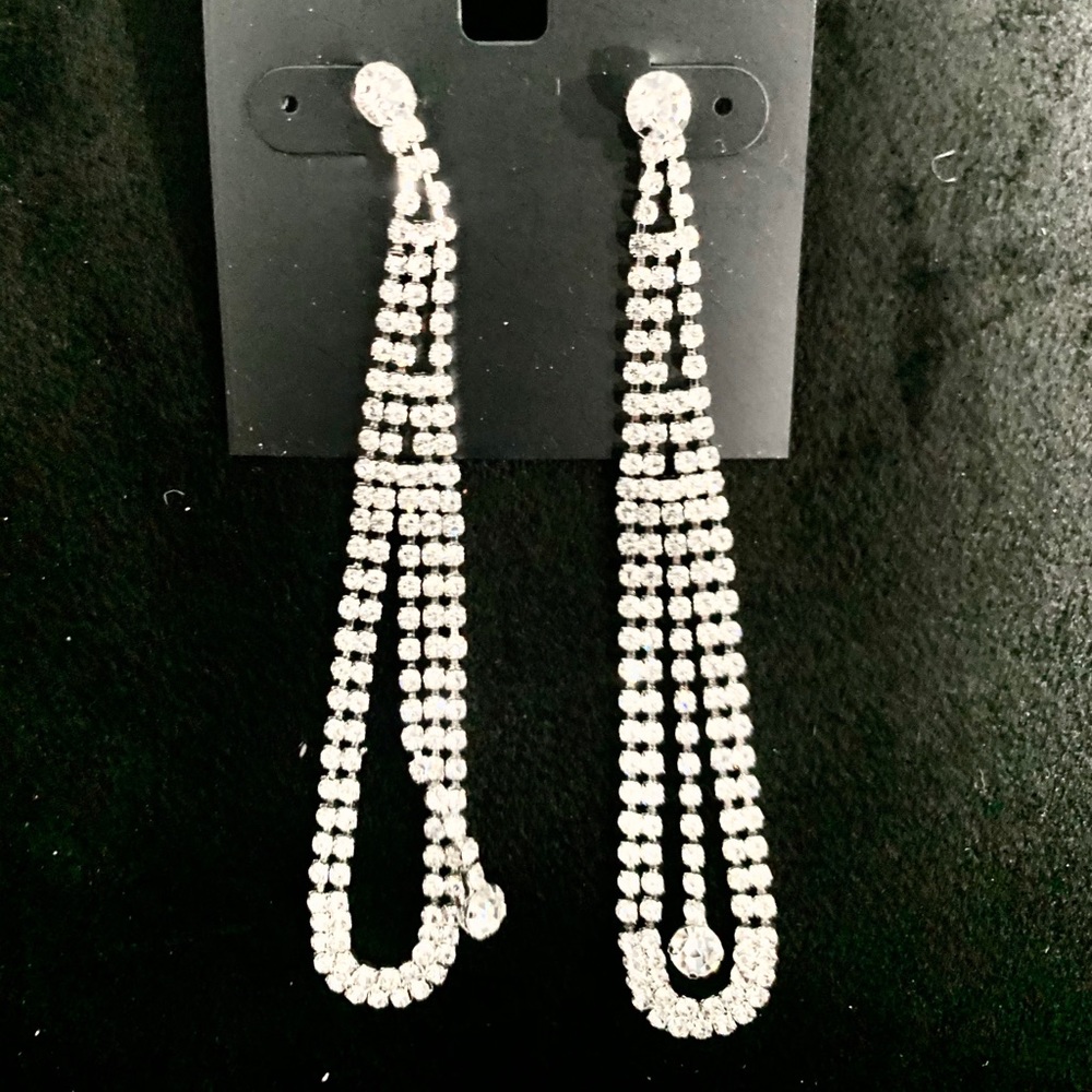 *BRAND NEW* Thalia Sodi Long Drop Earrings